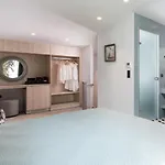 Lagomandra Luxury With Private Pools *