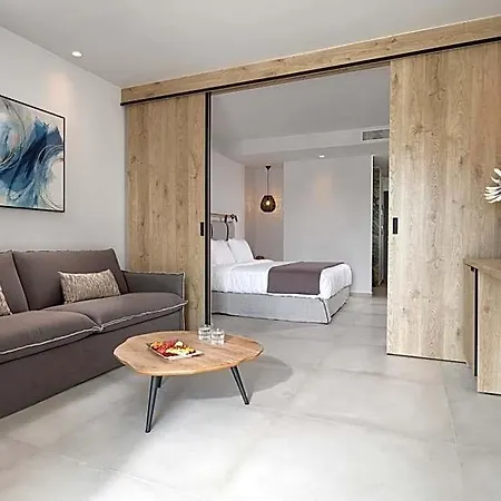 Lagomandra Luxury With Private Pools *