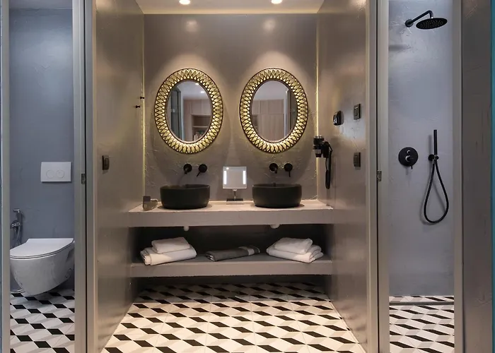Lagomandra Luxury With Private Pools *