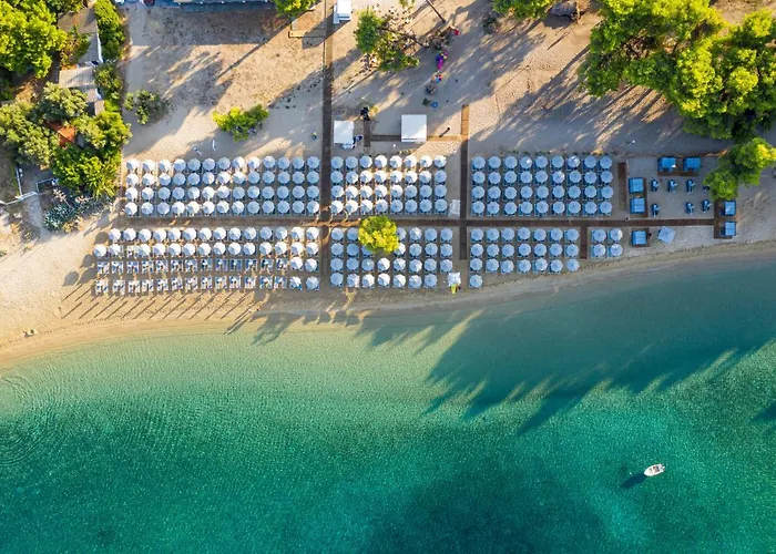 Lagomandra Luxury With Private Pools *