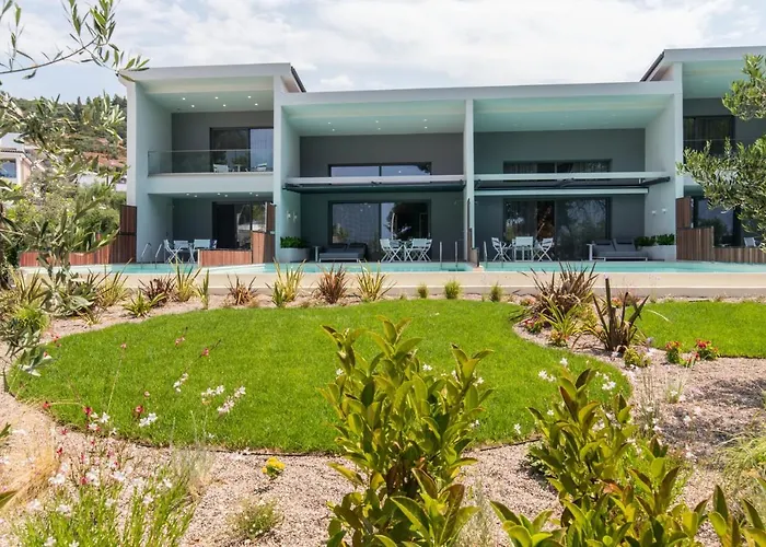 Lagomandra Luxury With Private Pools * Nikiti (Sithonia)